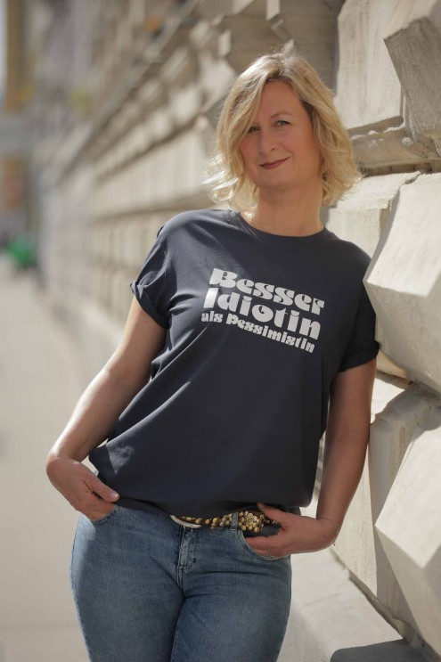 Handbedrucktes T-Shirt aus Bio-Baumwolle, Siebdruck, hergestellt in Wien