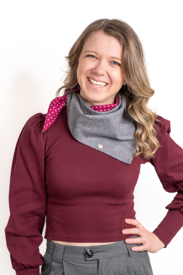 Kleines Dreieckstuch Elsa Magenta – Halstuch aus Loden mit Dirndlmuster