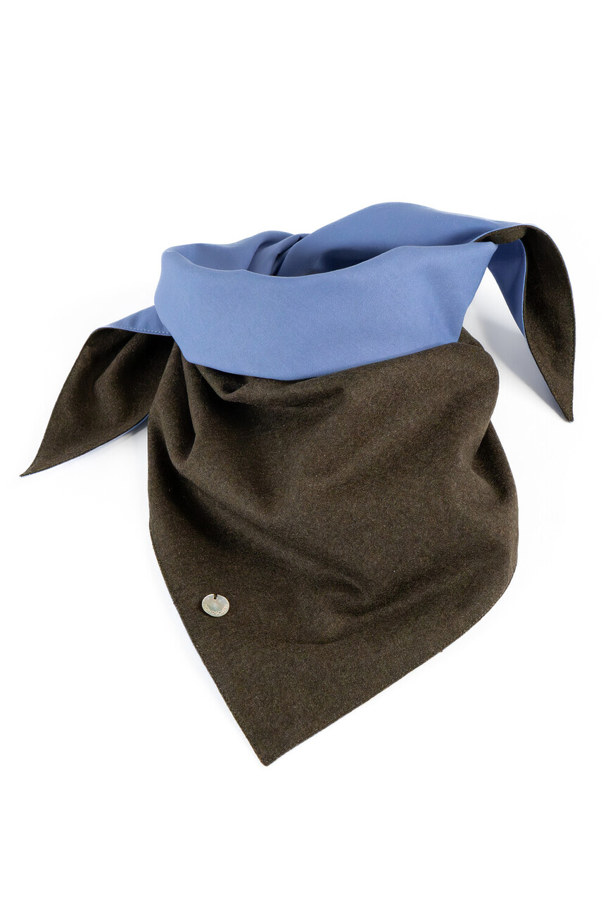SAVONA kleines Dreieckstuch Braun – handgenähtes Halstuch aus Merinowoll-Loden, modern und zeitlos.