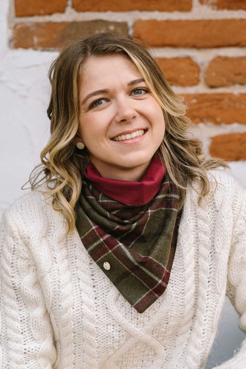 Kleines Lodentuch KLARA – elegantes Halstuch mit Karomuster aus Merinowolle für Herbst und Winter