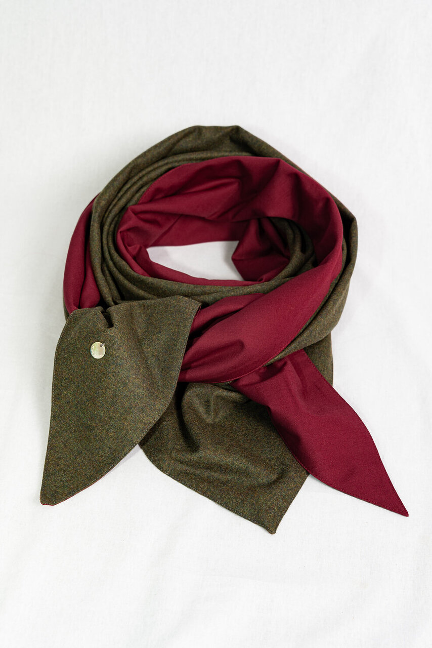 Großes Dreieckstusch Paula in Grün-Rot – Lodentuch aus Österreich